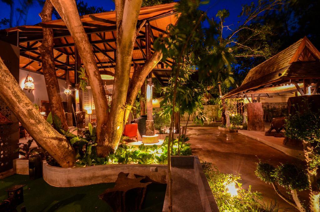 Ananta Thai Pool Villas Resort Phuket Exterior foto