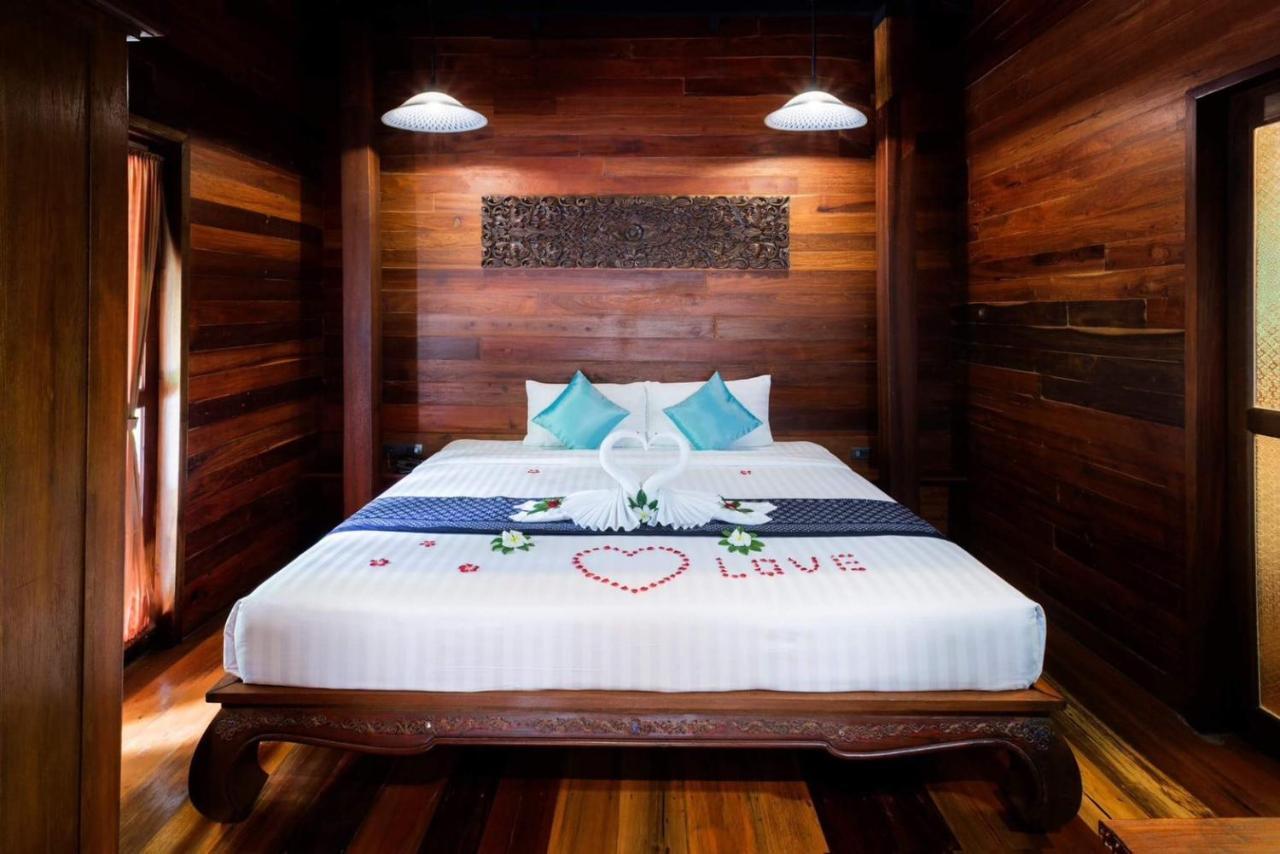 Ananta Thai Pool Villas Resort Phuket Exterior foto