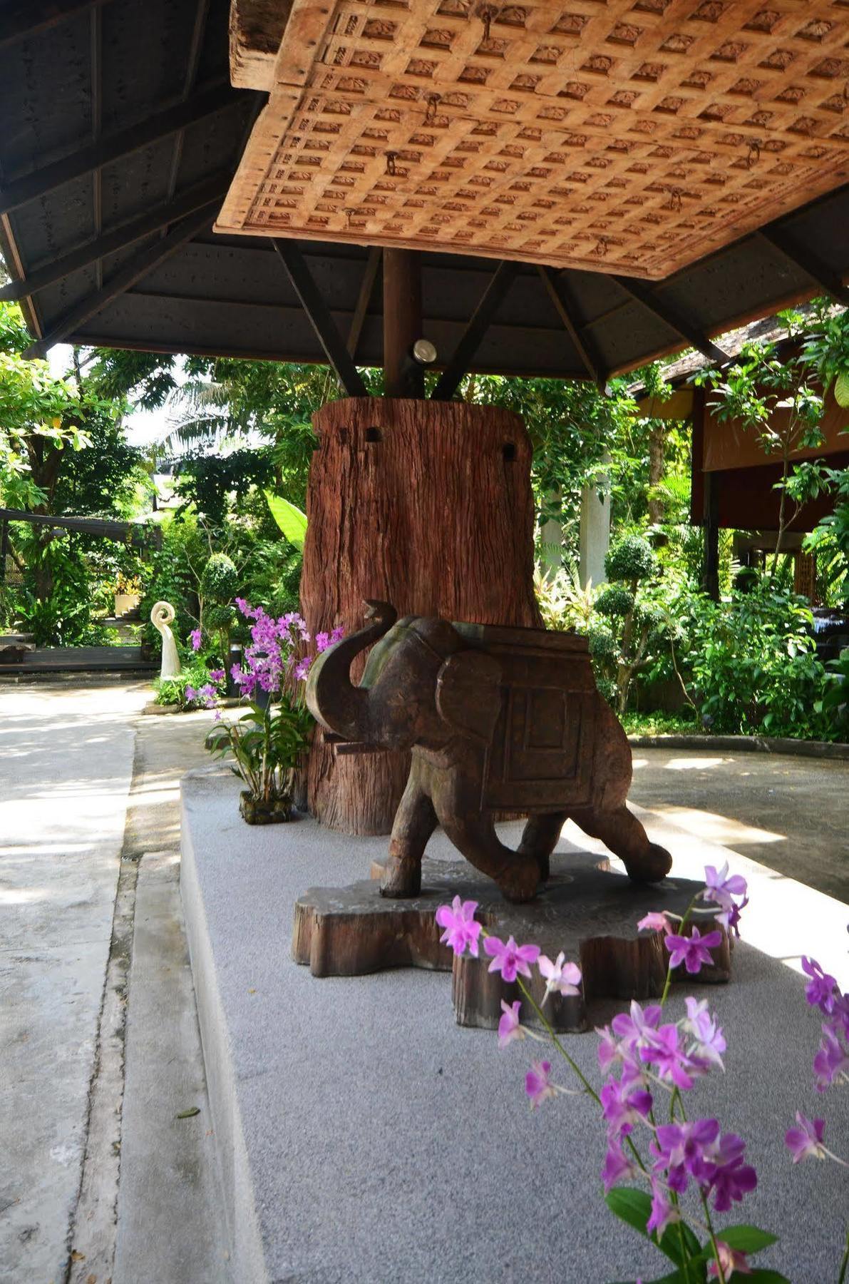 Ananta Thai Pool Villas Resort Phuket Exterior foto