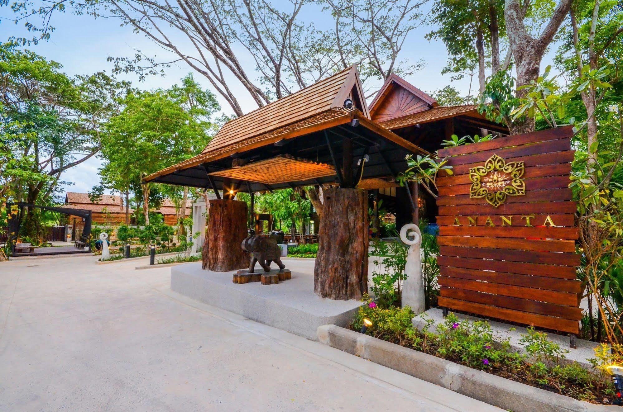 Ananta Thai Pool Villas Resort Phuket Exterior foto