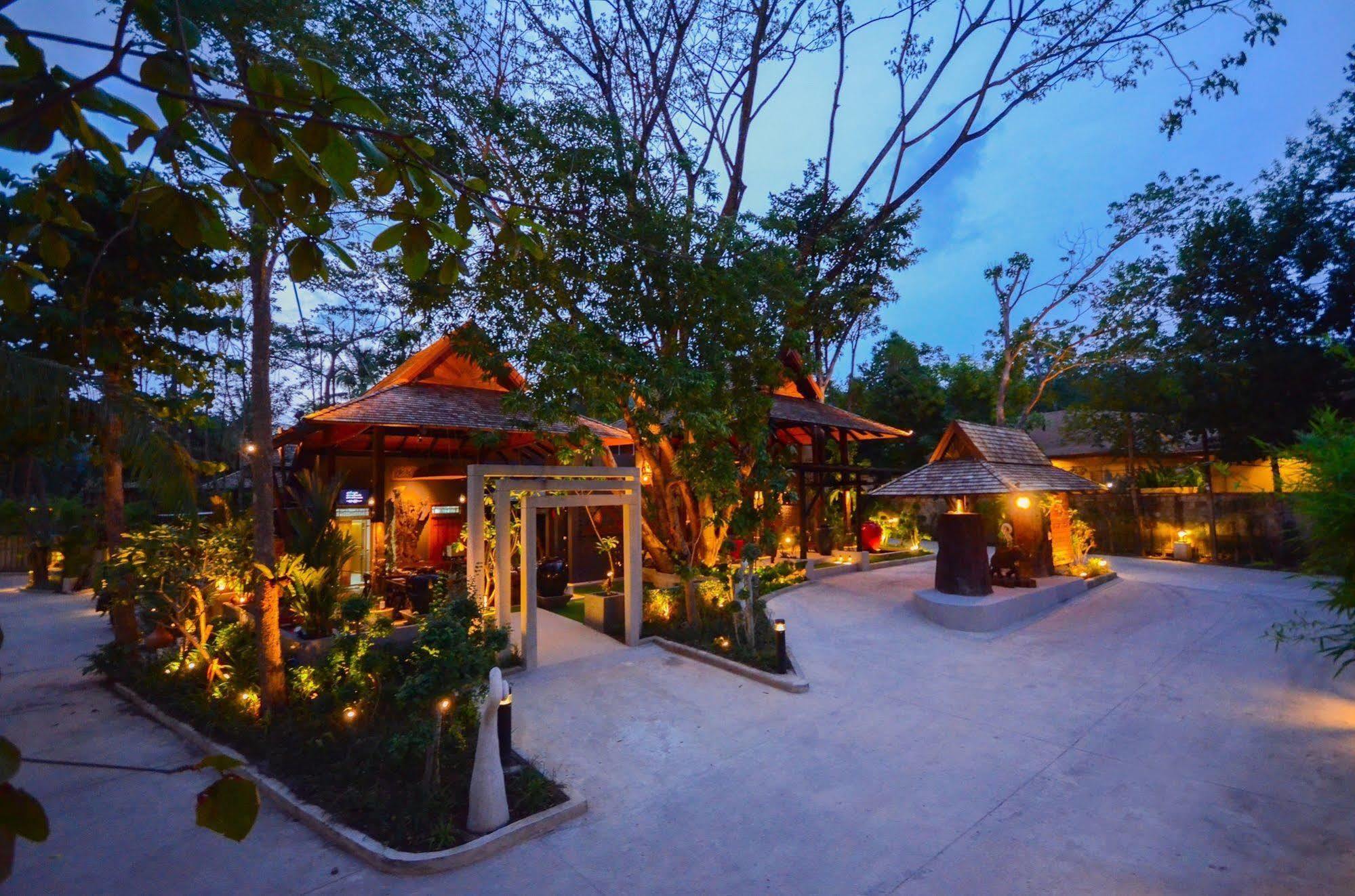Ananta Thai Pool Villas Resort Phuket Exterior foto